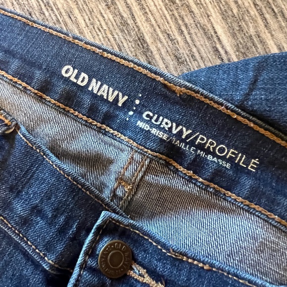 Old Navy Jeans - Picture 2 of 4